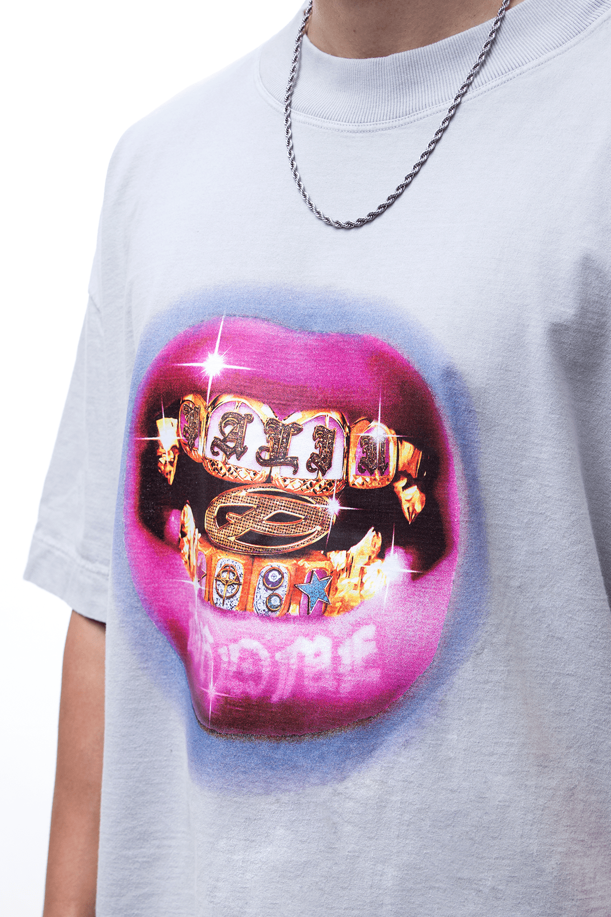 Camiseta GRILLZ (Boxy) - gelo